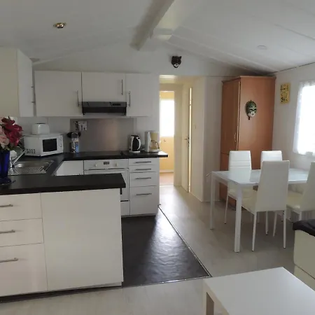 مكان تخييم Le Ocean *