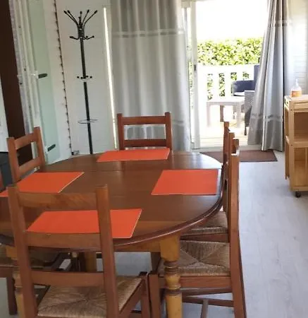 مكان تخييم Le Ocean